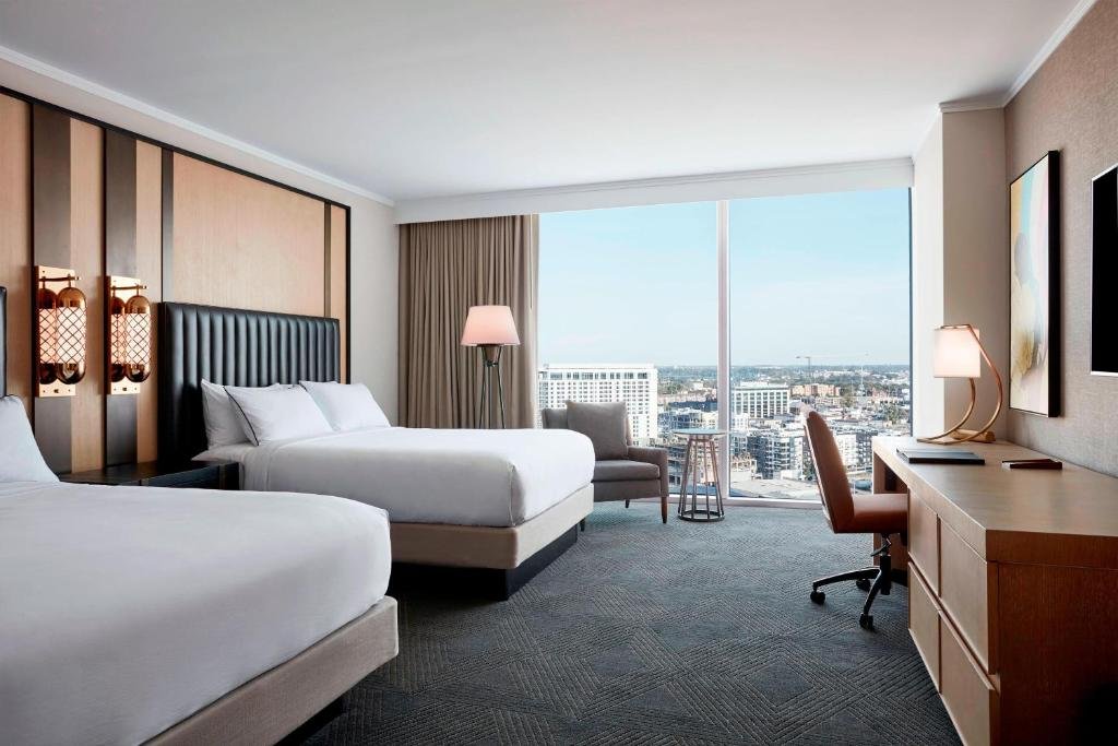 Floor-to-ceiling skyline view guest room at JW Marriott Nashville