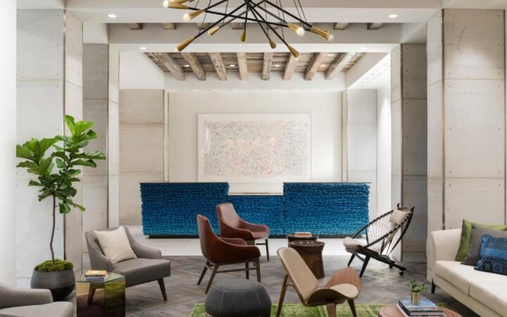 Eighth-floor rooftop pool deck overlooking Midtown and Vanderbilt at Kimpton Aertson Hotel