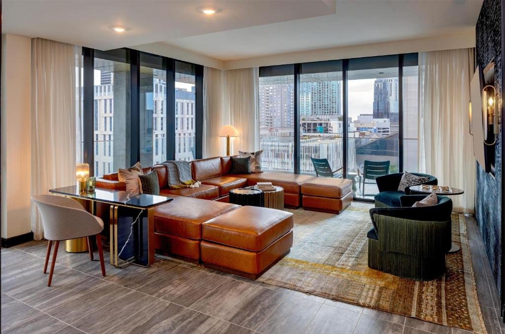 Modern lifestyle guest room with Bluetooth mirror at Tempo by Hilton Nashville
