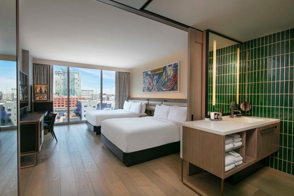 Modern luxury guest room with Gulch views at W Nashville